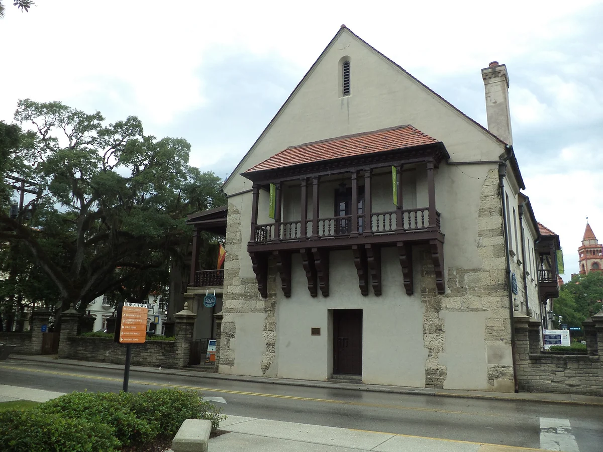 Government House on the Plaza de la Constitución, on the route of St. Augustine carriage tours